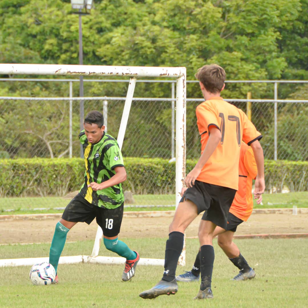 Catia y Hermandad Gallega protagonizan final de Primera Distrital