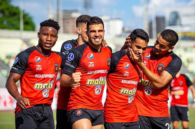 Caracas F.C buscará arrebatarle los tres puntos al líder del torneo