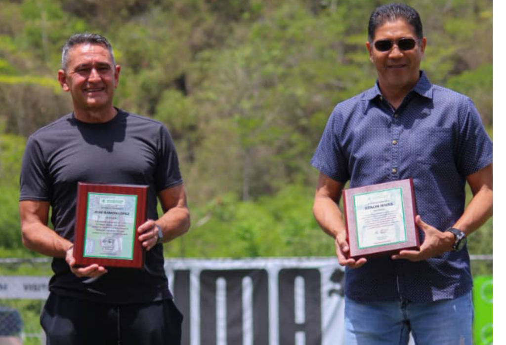 AFDC entregó reconocimientos a jugadores históricos del fútbol venezolano