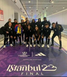 Los representantes de Venezuela en el Aeropuerto de Estambul 