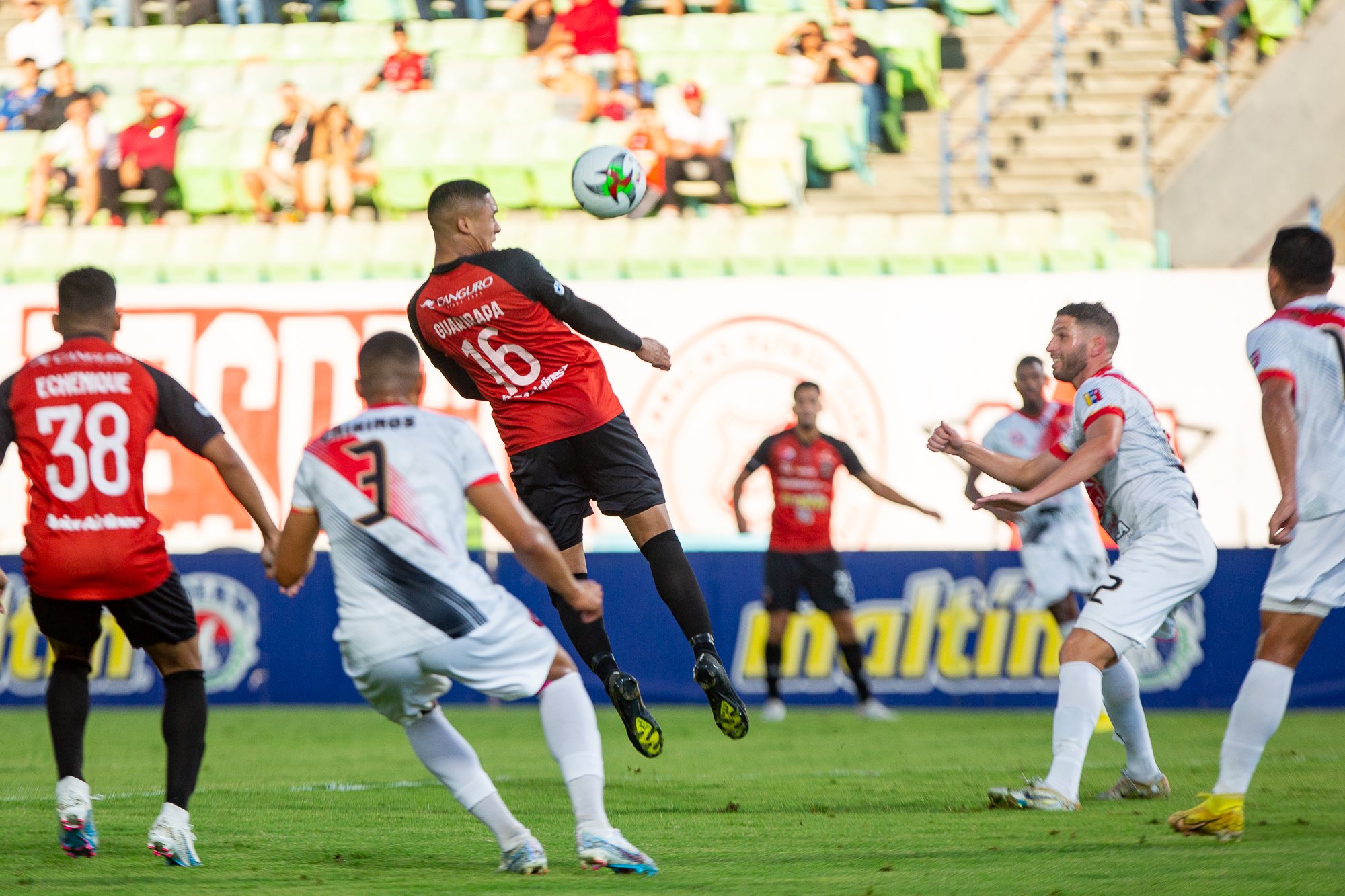 Caracas FC visita a Portuguesa FC en busca de la victoria