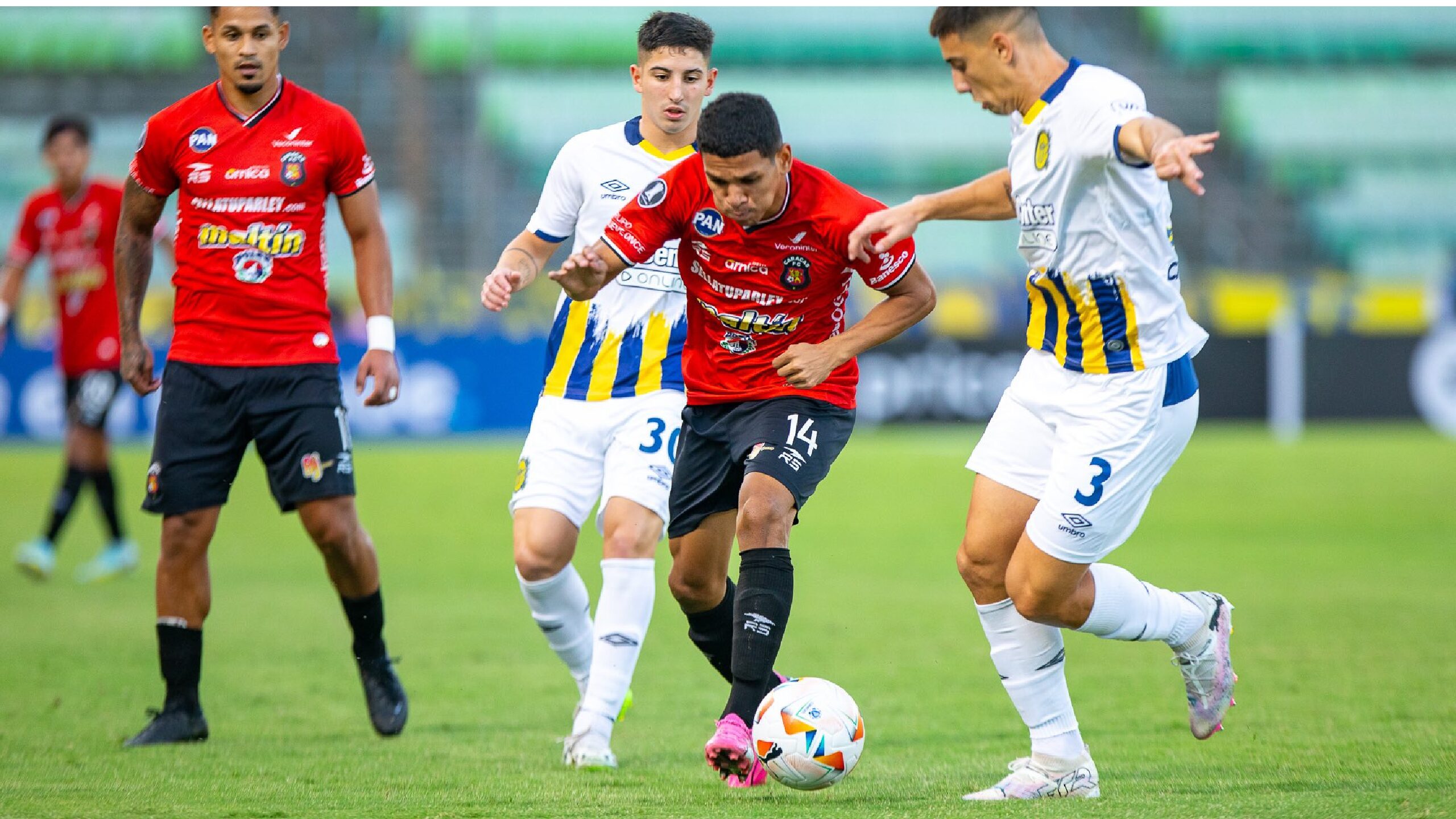 Caracas F.C iguala ante Rosario Central en el Olímpico por Copa Libertadores