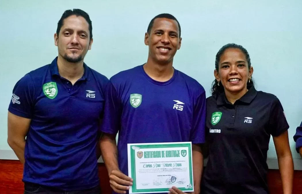 Distrito Capital cuenta con nuevos árbitros en fútbol campo y fútbol sala