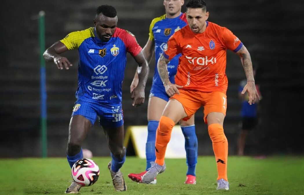 UCV FC venció 3-2 a Deportivo La Guaira para acercarse al liderato del  Cuadrangular A de Fase Final FUTVE