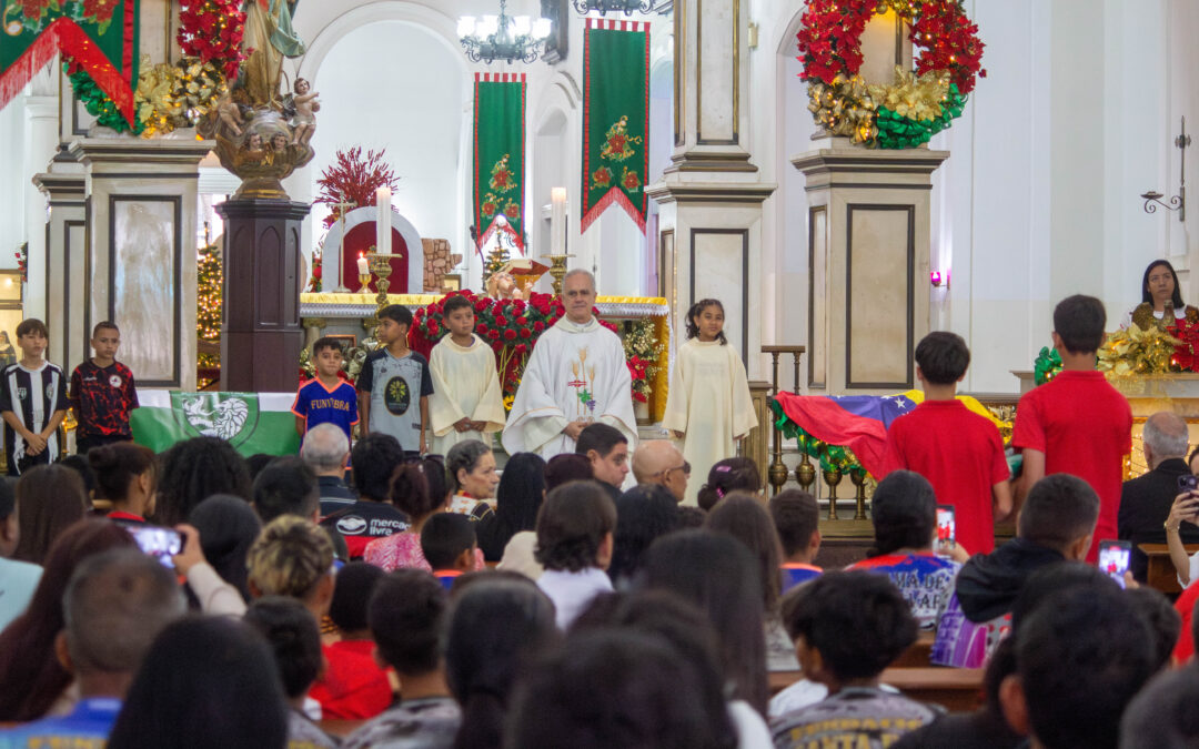 Un éxito total la I Misa Anual del fútbol capitalino