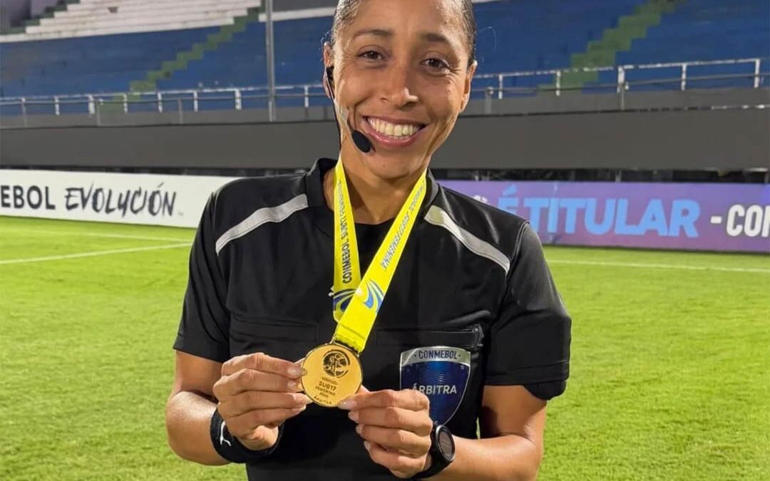 Árbitra capitalina Leinny Rodríguez destacó en su debut en torneo internacional