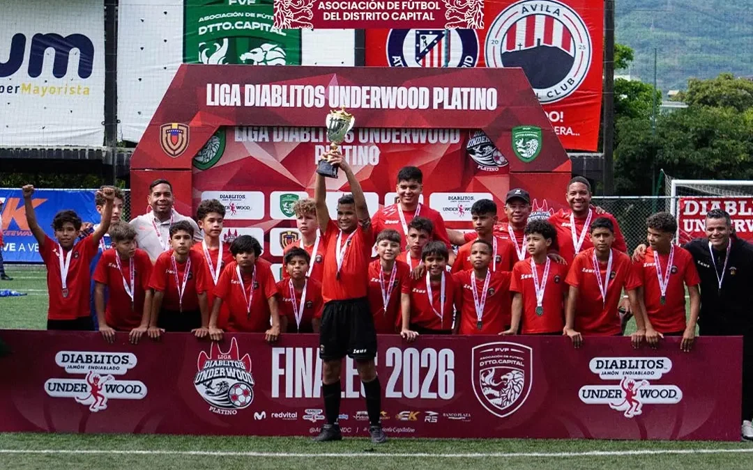 Liga DIABLITOS UNDERWOOD Platino disfruta del sabor de las victorias de sus Monarcas del Torneo Apertura