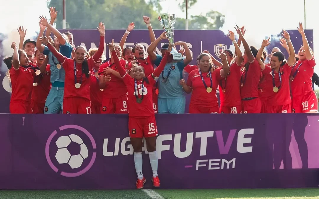 Chicas del Caracas FC campeonas de la Liga FUTVE Femenina 2026