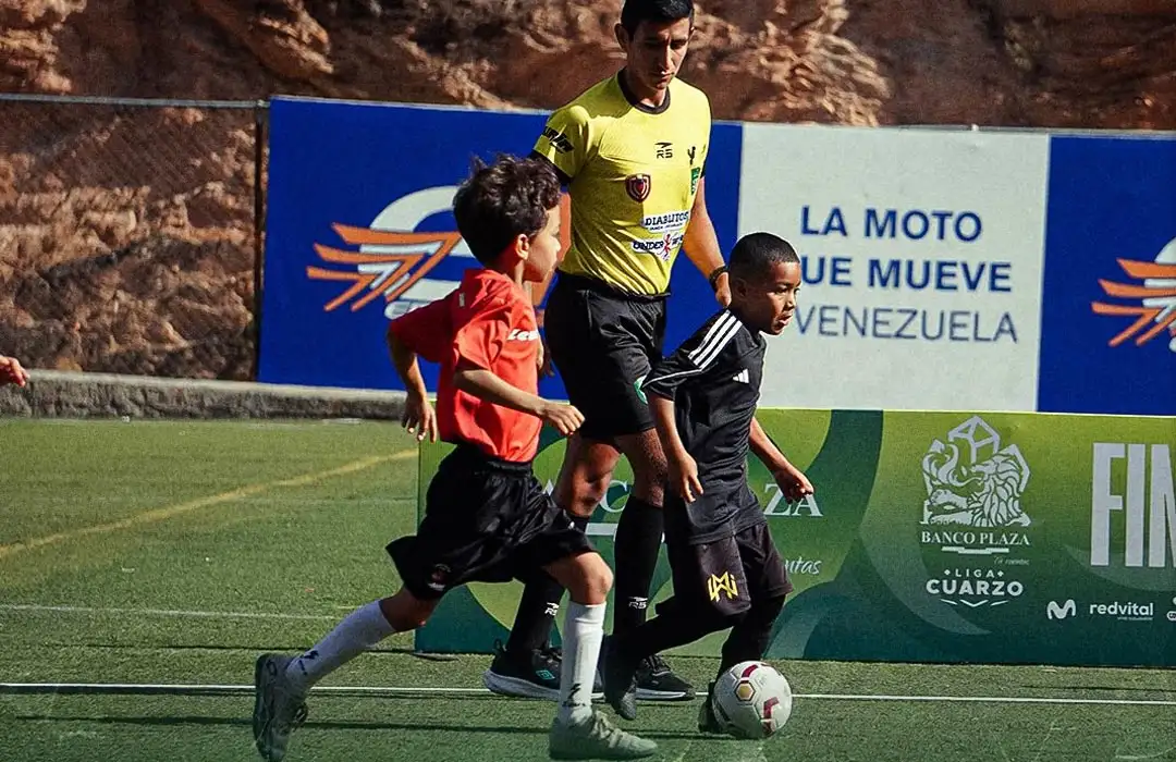 Liga BANCO PLAZA Cuarzo